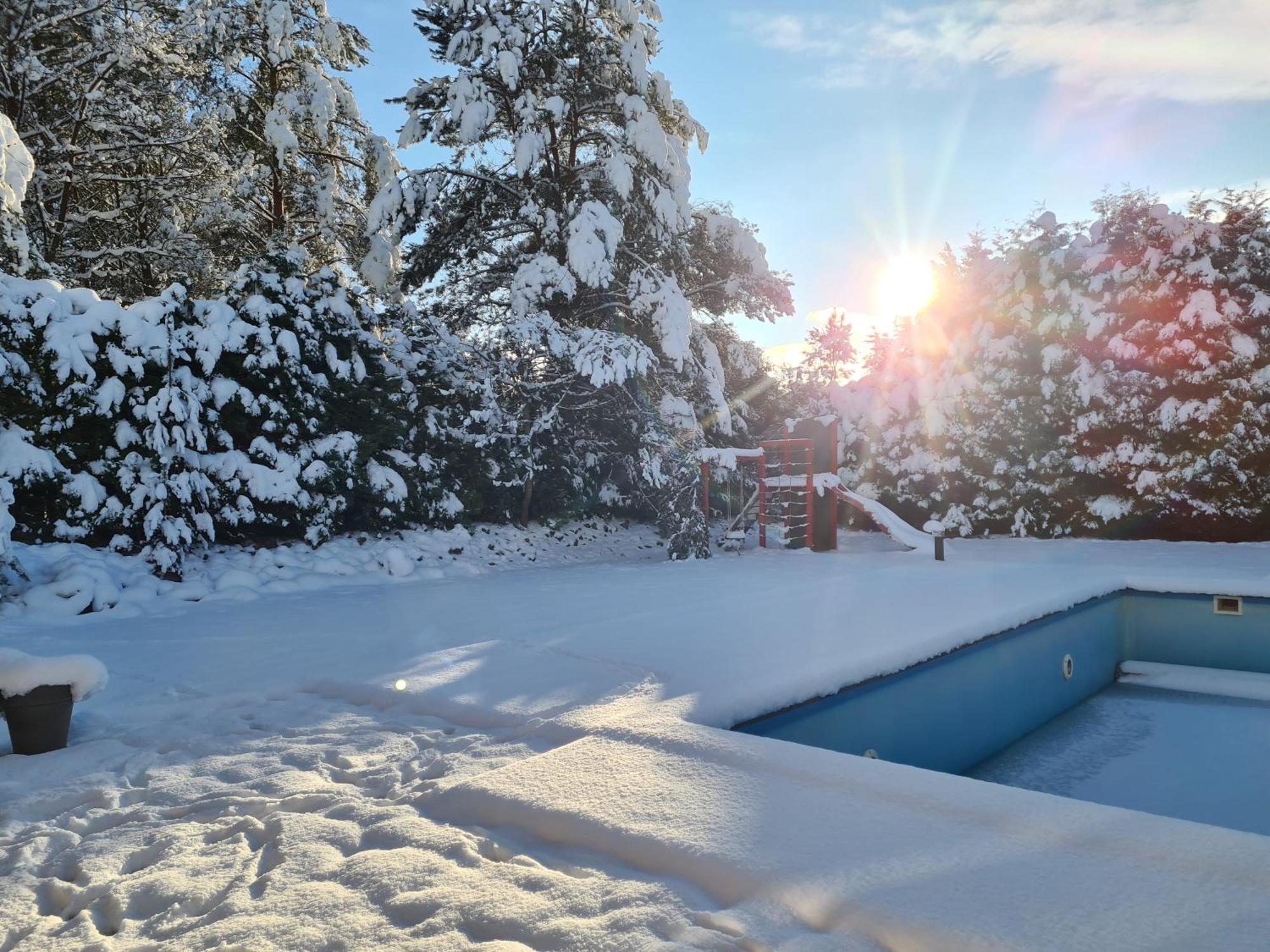 Wigwam Dom Z Basenem Na Kaszubach Villa Sulęczyno Esterno foto